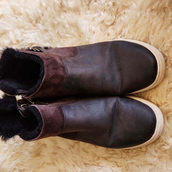 Olukai Pehuea Hulu Sheepskin Brown Leather Bootie Sneaker Size 8.5 - Picture 3 of 8